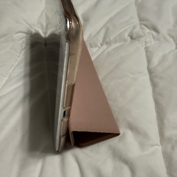 First generation Apple iPad Mini
Model: ipad md531ll/a
Cracked screen. - Picture 5 of 8